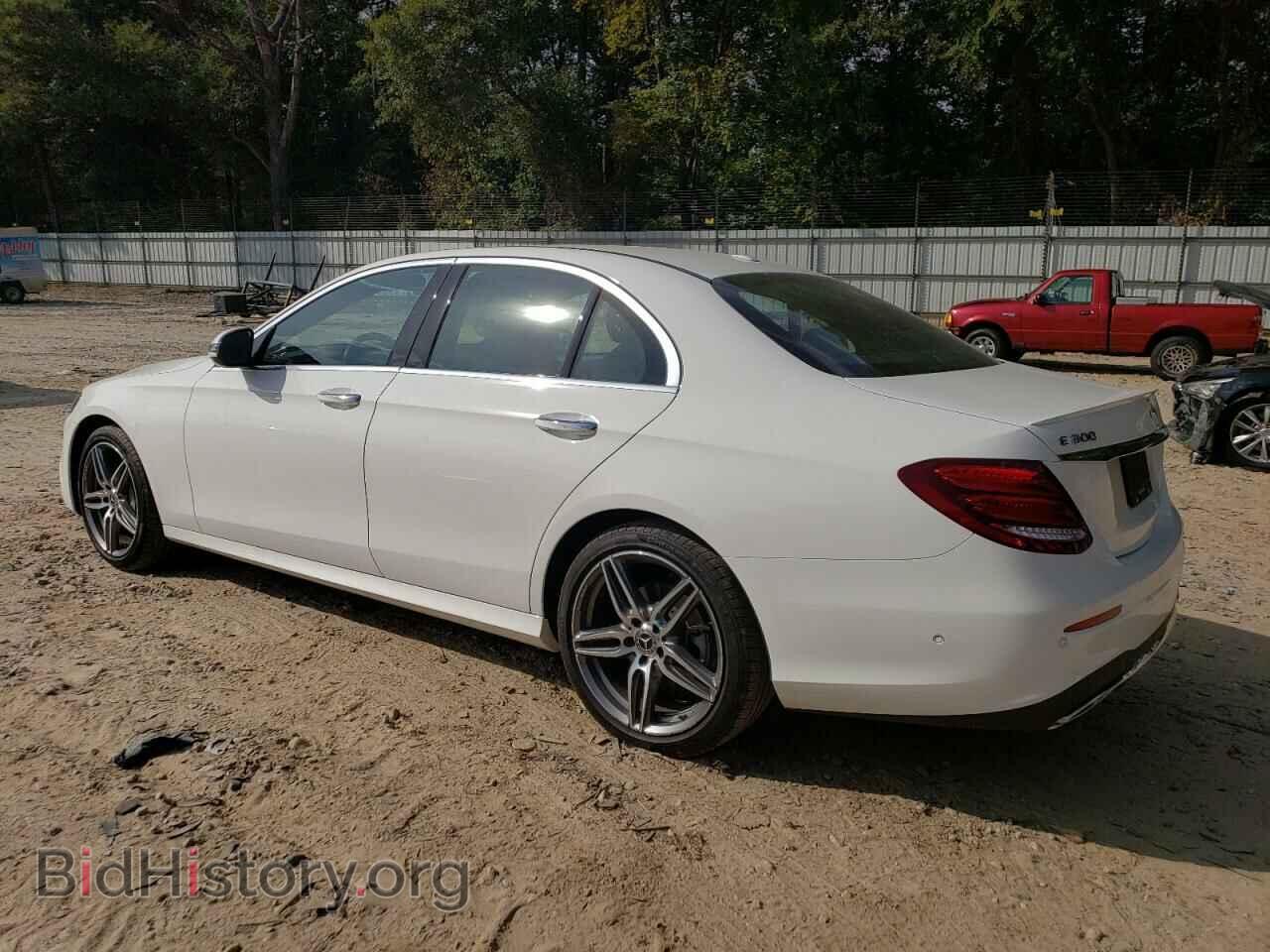 2019 MERCEDES-BENZ E-CLASS - VIN: WDDZF4JB6KA546690 - Фото 2