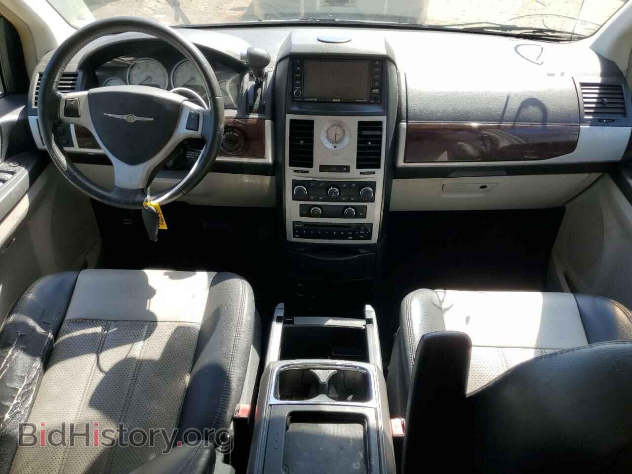 2010 CHRYSLER MINIVAN - VIN: 2A4RR8D17AR457047 - Фото 8
