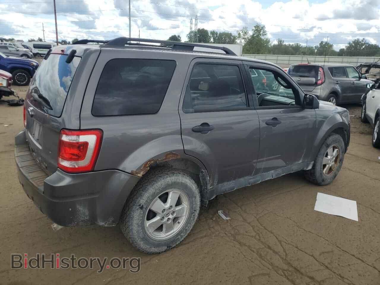 2011 FORD ESCAPE - VIN: 1FMCU9D73BKA51489 - Фото 3