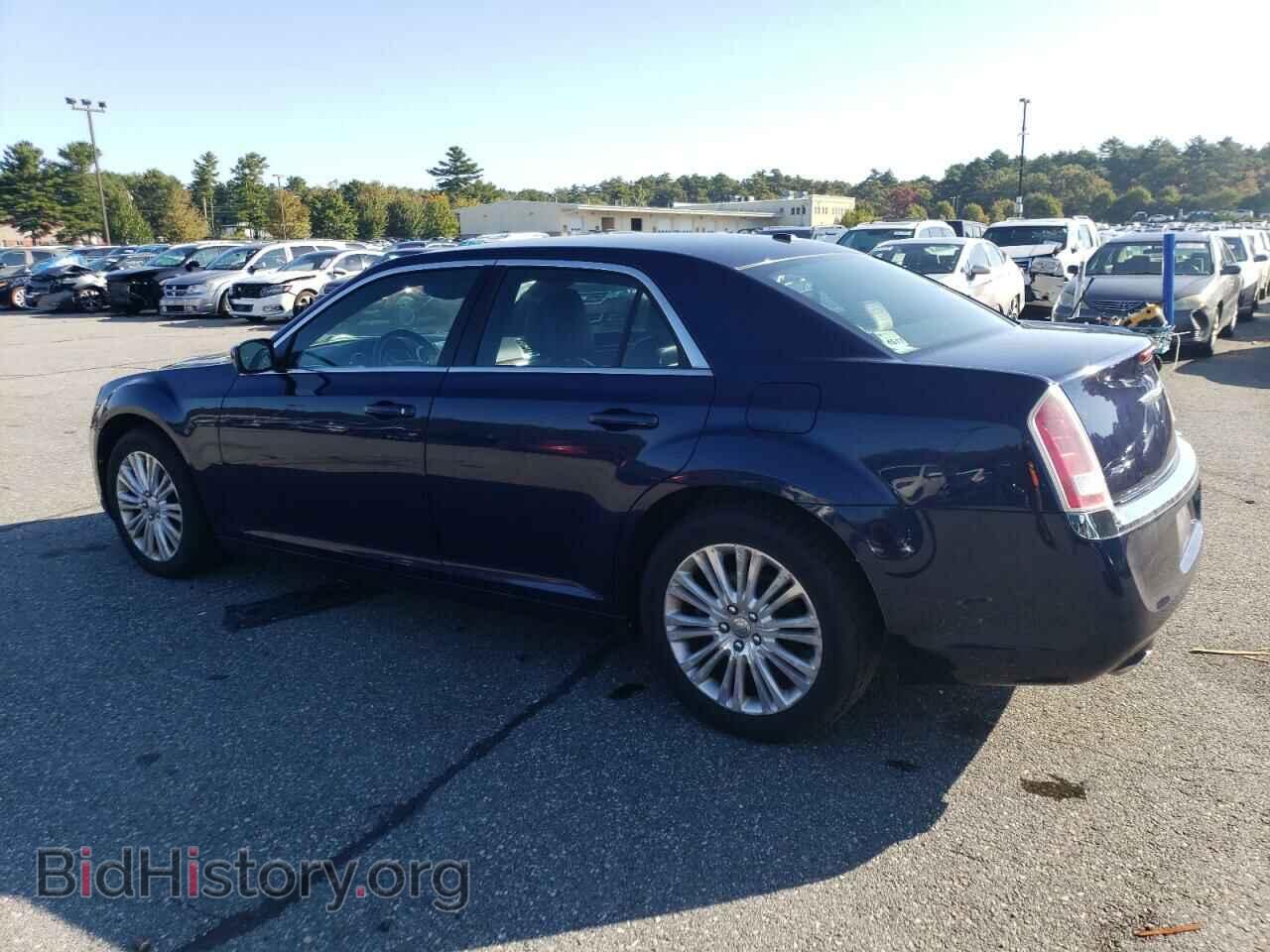 2013 CHRYSLER 300 - VIN: 2C3CCARG9DH576914 - Фото 2