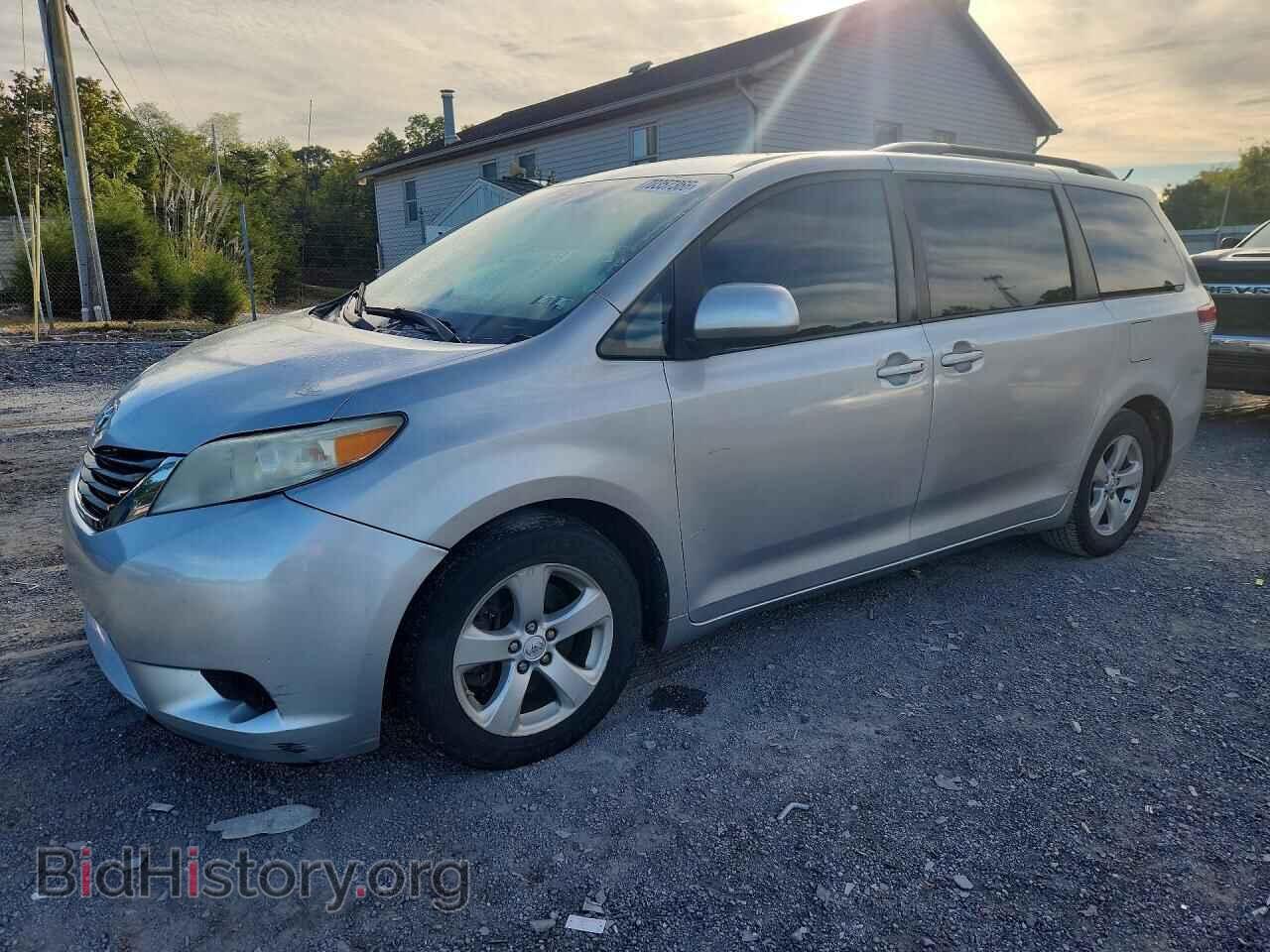 Фотография 5TDKK3DC0BS082868 - TOYOTA SIENNA 2011