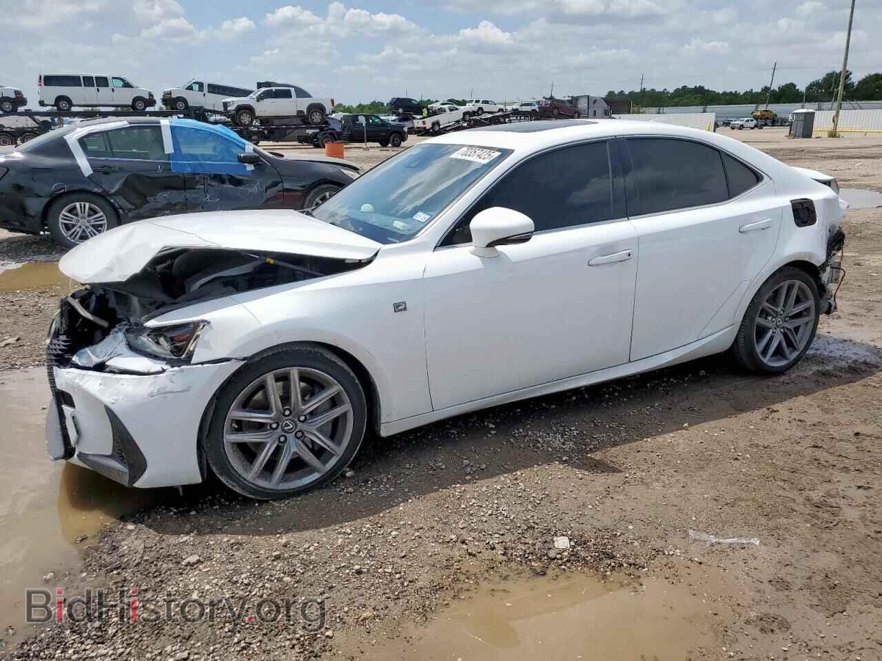 Photo JTHCM1D26H5025453 - LEXUS IS 2017