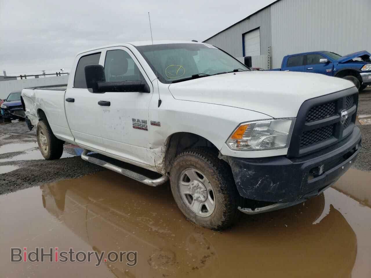 2017 RAM All Models - VIN: 3C6UR5HJ2HG741573 - Фото 4