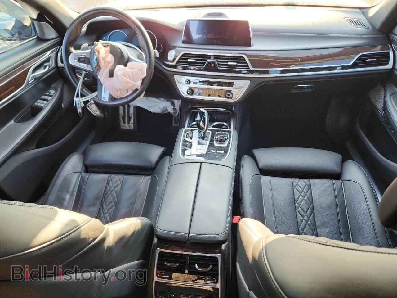 2019 BMW M7 - VIN: WBA7H6C54KG615157 - Фото 8