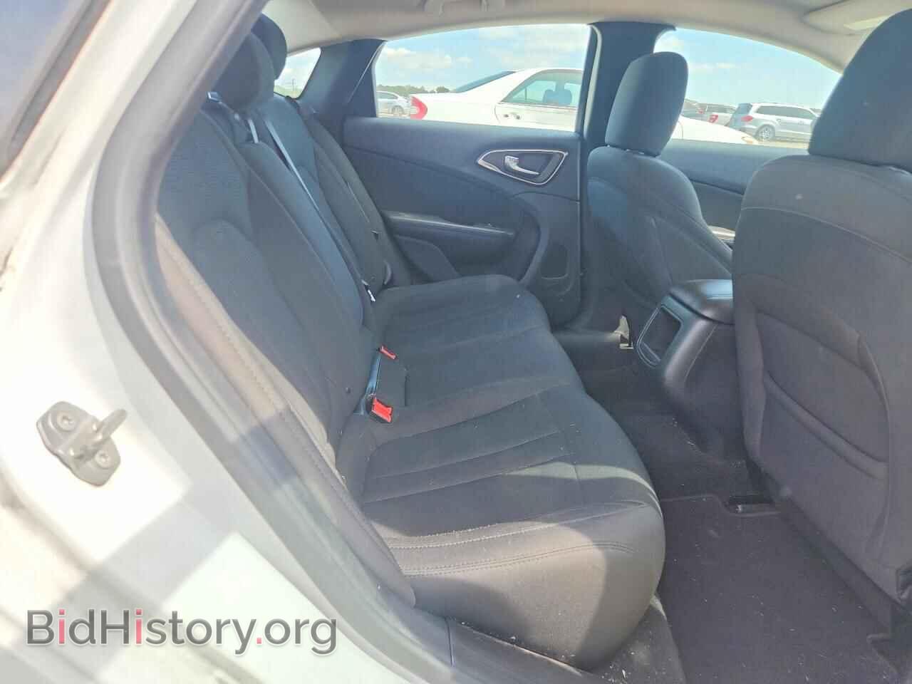 2016 CHRYSLER 200 - VIN: 1C3CCCAB8GN108230 - Photo 10