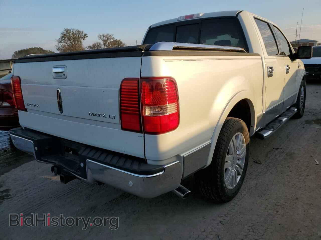 2006 LINCOLN MARK LT - VIN: 5LTPW16506FJ23158 - Фото 3