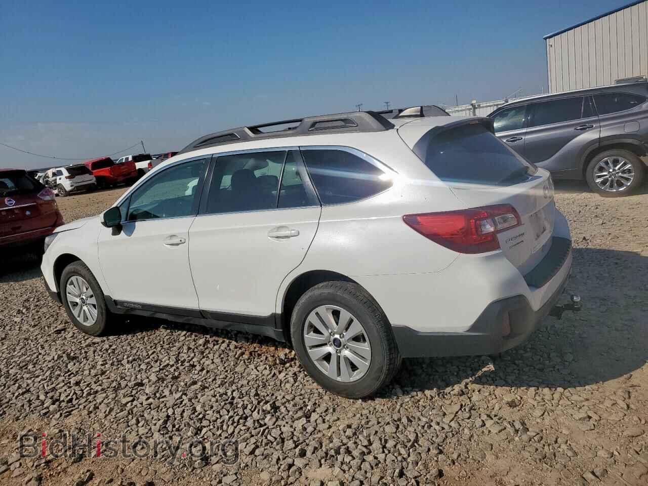 2019 SUBARU OUTBACK - VIN: 4S4BSAFC0K3201551 - Фото 2