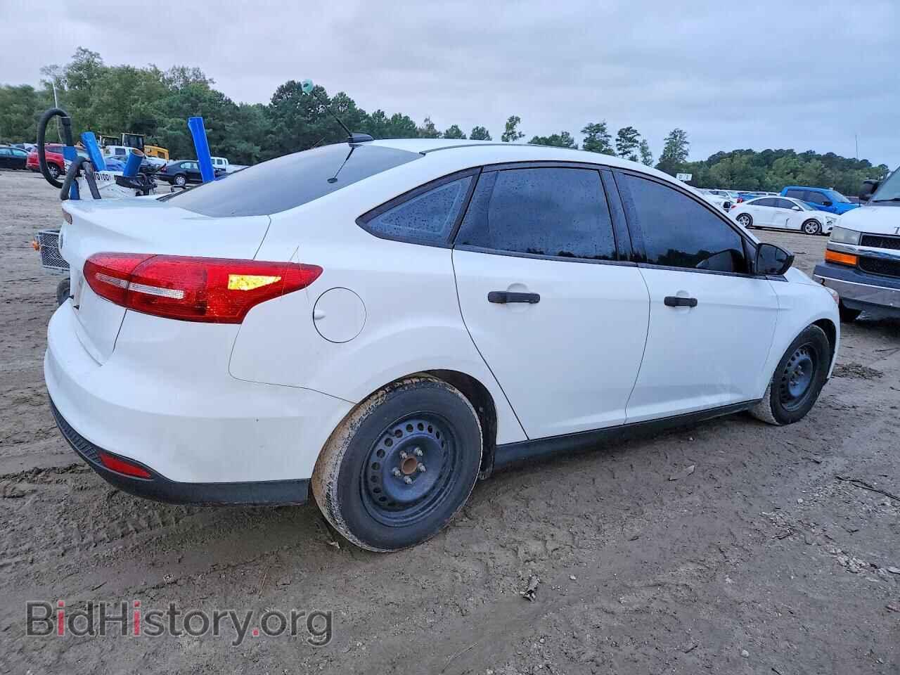 2017 FORD FOCUS - VIN: 1FADP3E25HL257700 - Photo 3