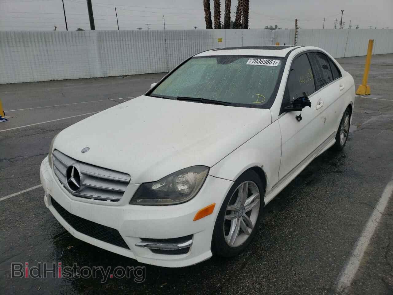 2013 MERCEDES-BENZ C-CLASS - VIN: WDDGF4HB2DA769423 - Фото 2
