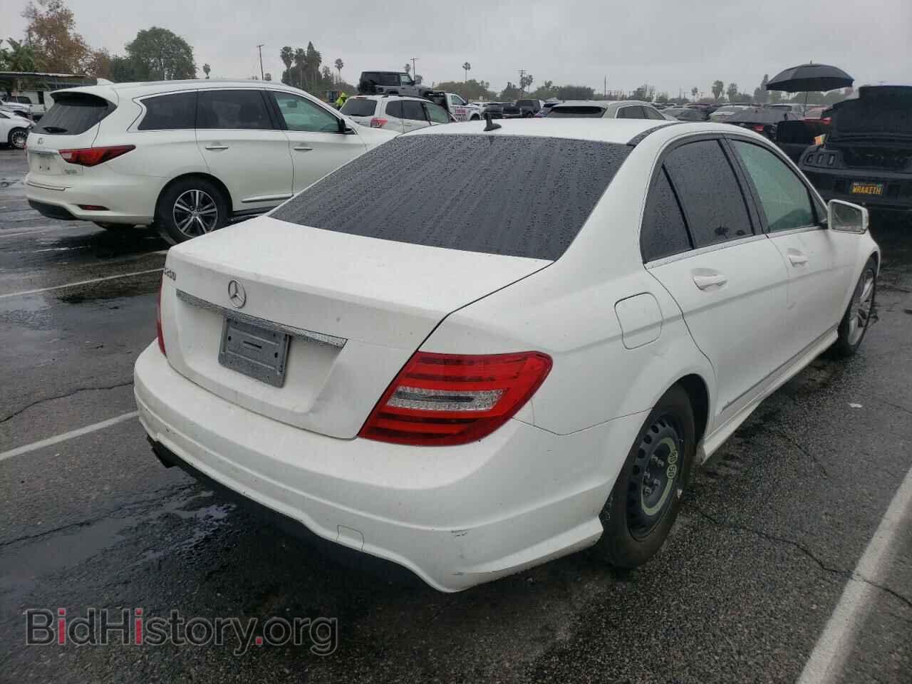 2013 MERCEDES-BENZ C-CLASS - VIN: WDDGF4HB2DA769423 - Фото 4