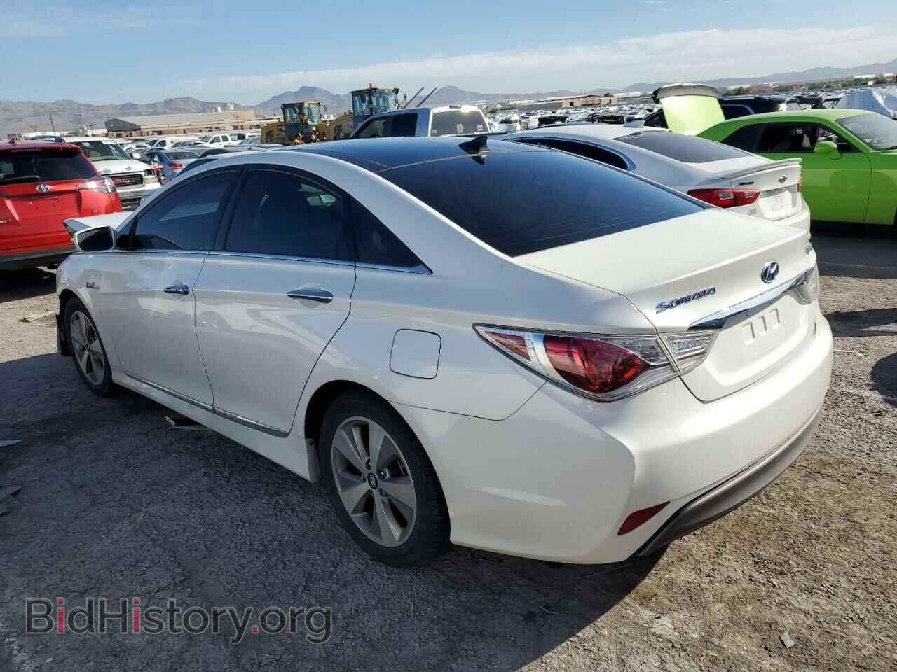 2012 HYUNDAI SONATA - VIN: KMHEC4A44CA037326 - Фото 2