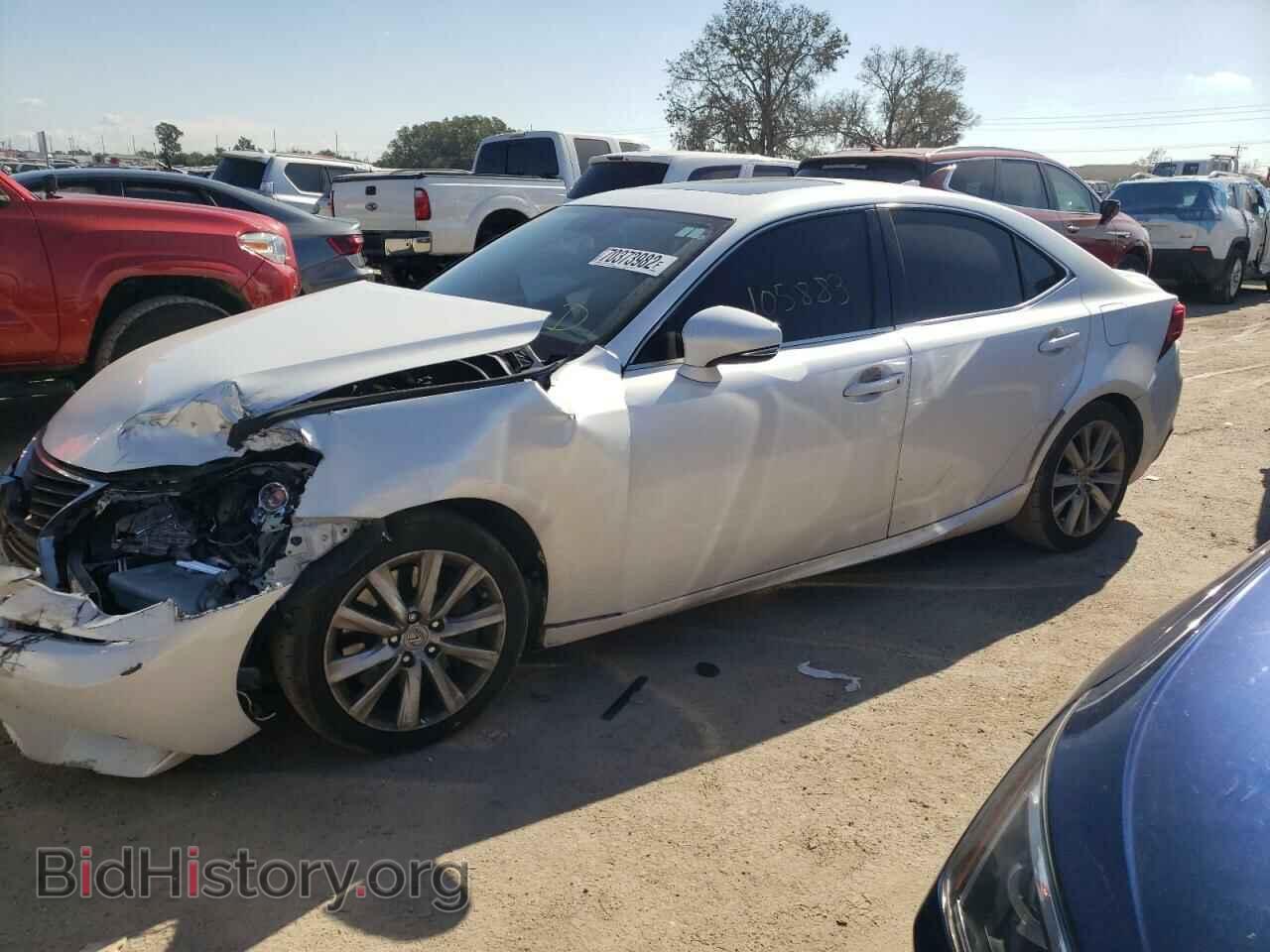 Photo JTHBA1D2XG5009792 - LEXUS IS 2016