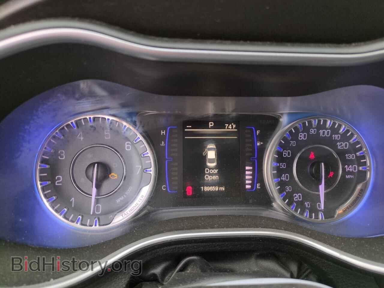 2015 CHRYSLER 200 - VIN: 1C3CCCAB7FN735046 - Фото 9