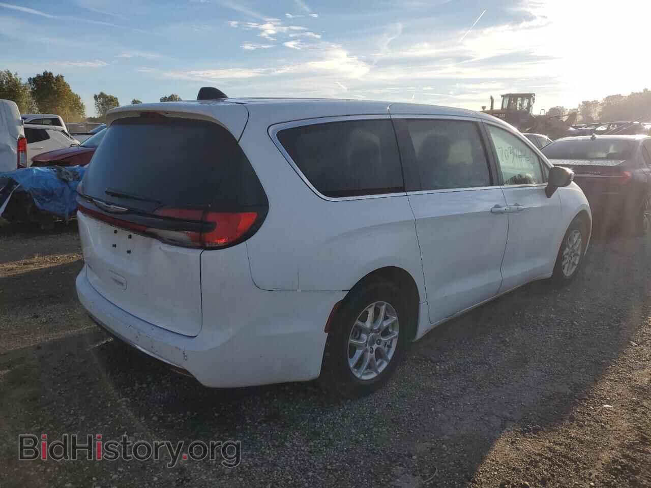 2023 CHRYSLER PACIFICA - VIN: 2C4RC1FG2PR555427 - Фото 3