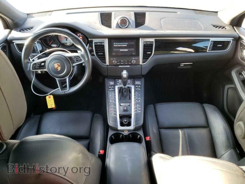 2017 Porsche MACAN (VIN WP1AB2A58HLB20349) — фото 8 из 13