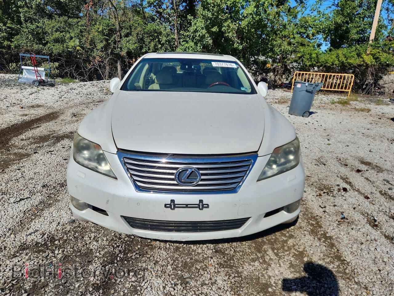 2010 LEXUS LS460 - VIN: JTHCL5EF3A5007977 - Photo 5