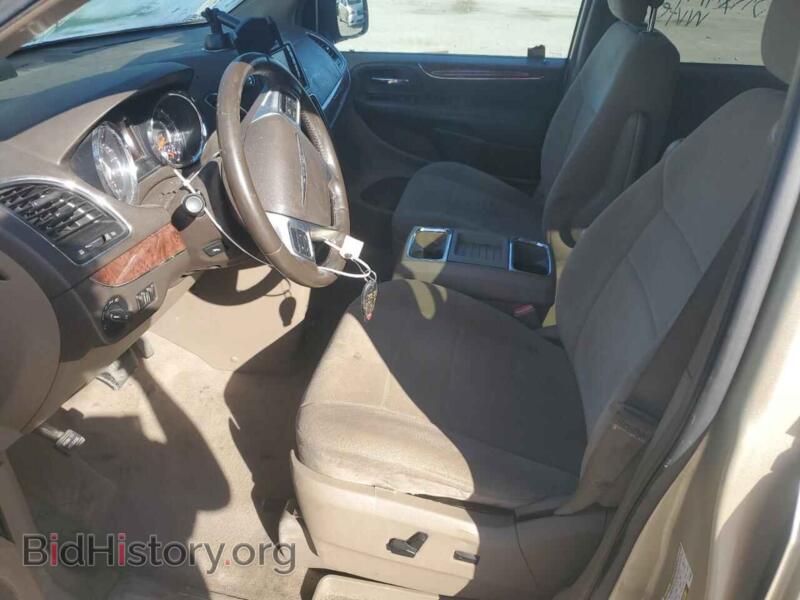 2011 Chrysler MINIVAN (VIN 2A4RR5DG3BR746656) — photo 7 of 16