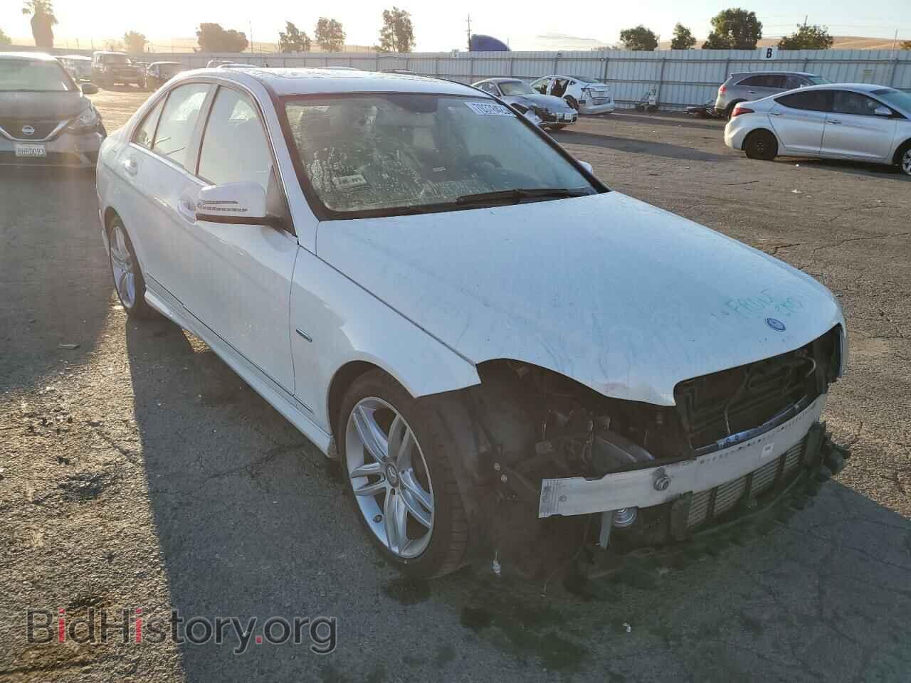 2012 MERCEDES-BENZ C-CLASS - VIN: WDDGF4HB8CA642593 - Фото 4