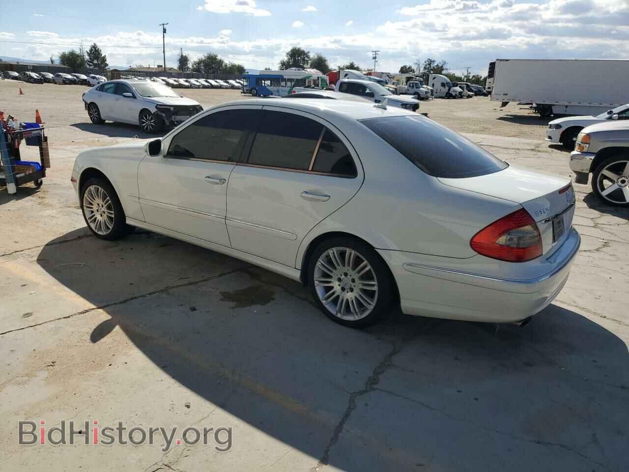 2007 MERCEDES-BENZ E-CLASS - VIN: WDBUF56X87B030426 - Фото 2
