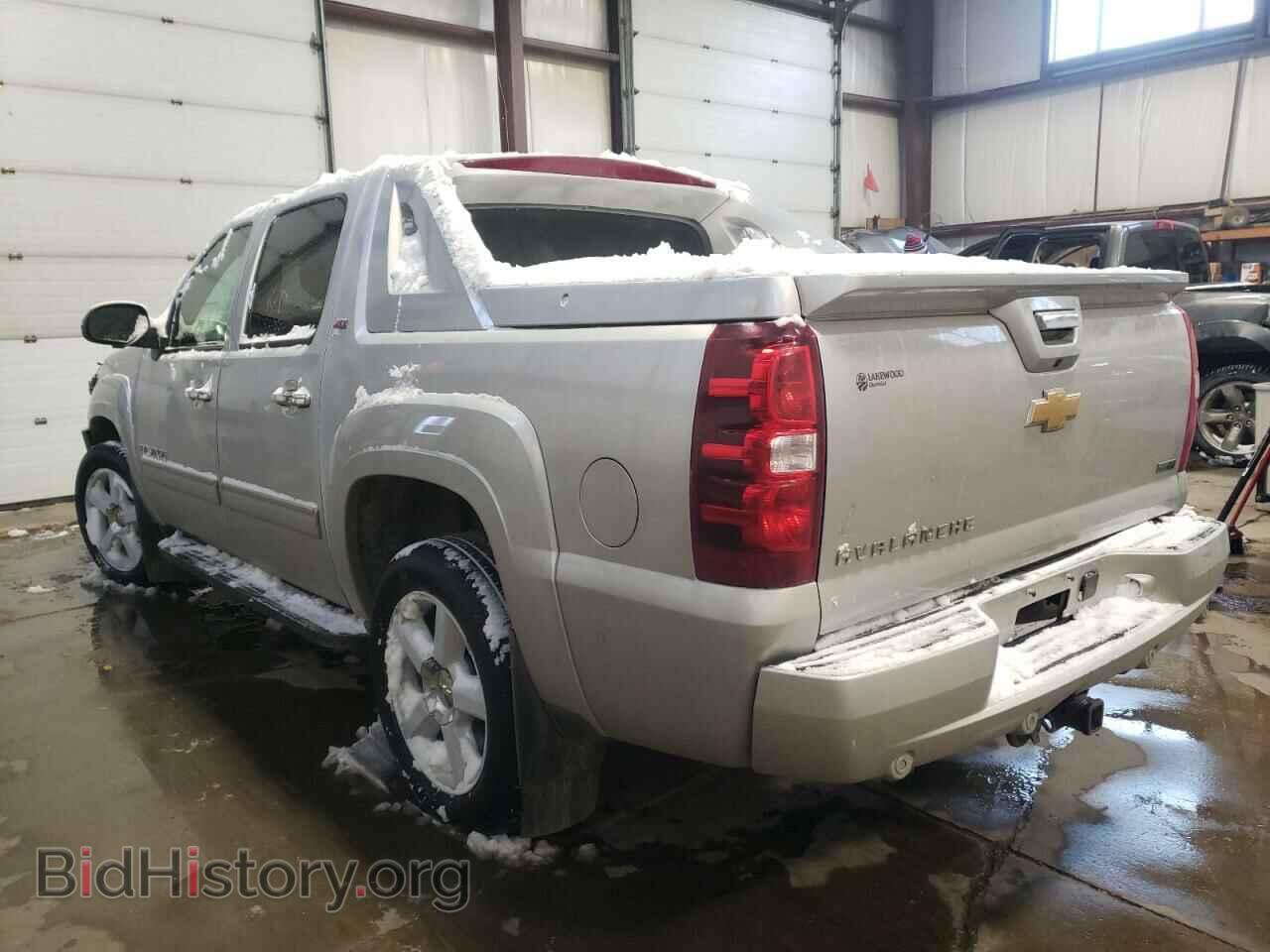 2011 CHEVROLET AVALANCHE - VIN: 3GNTKFE32BG308015 - Фото 3