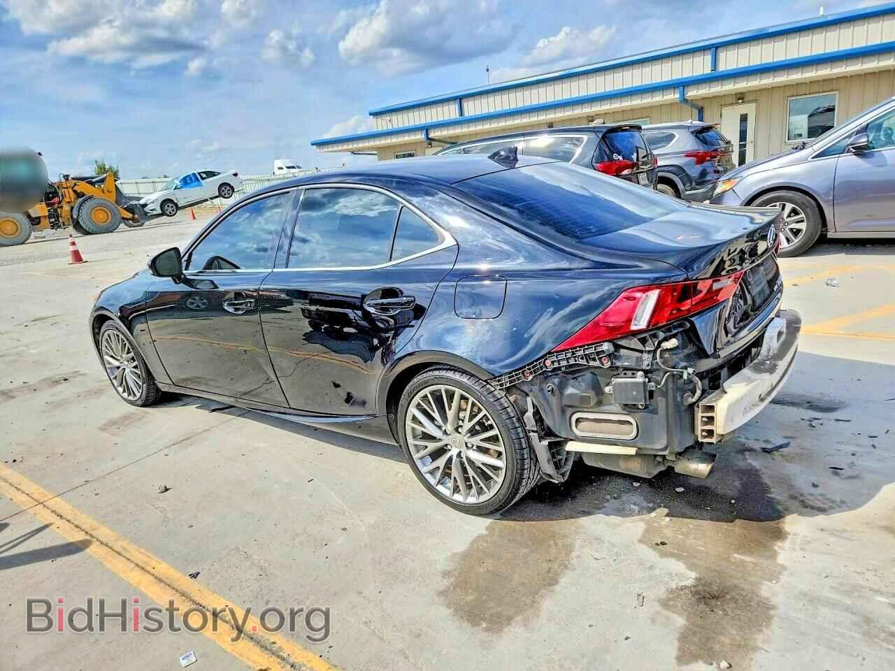 2014 LEXUS IS - VIN: JTHCF1D22E5011975 - Photo 2