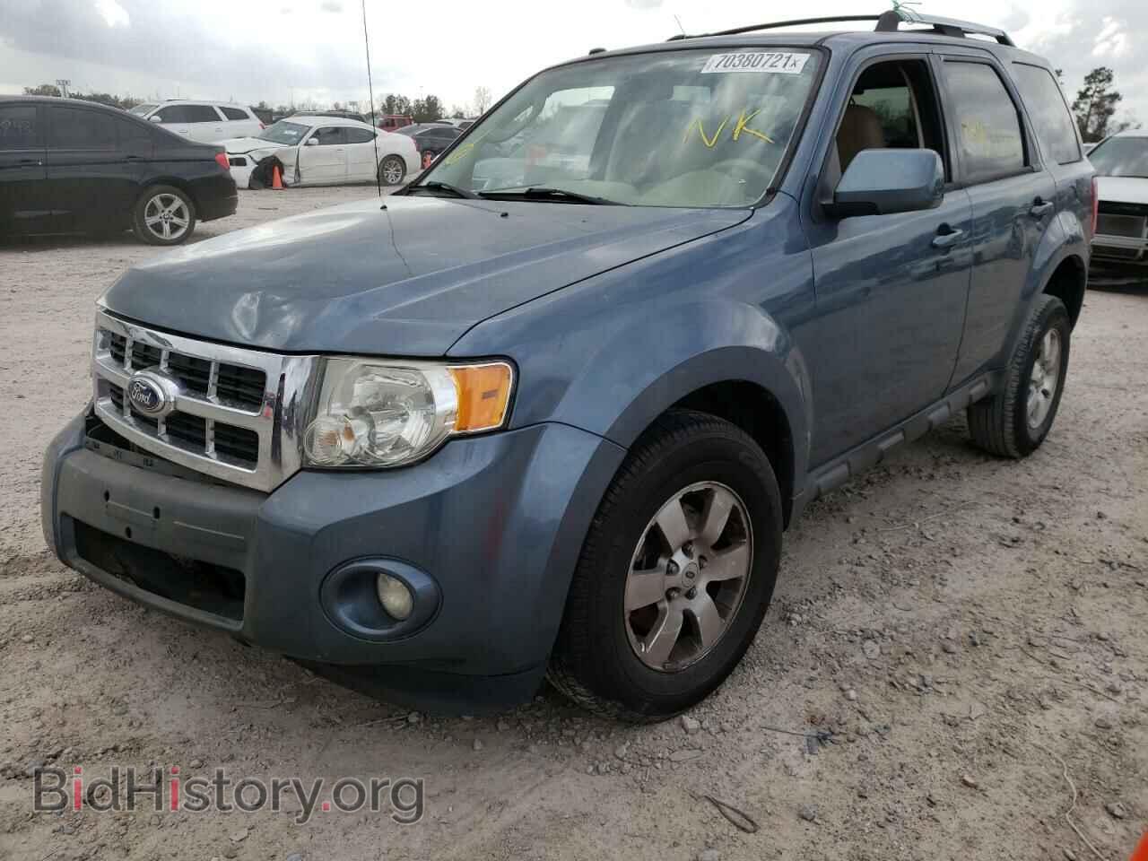 2011 FORD ESCAPE - VIN: 1FMCU0E73BKA63300 - Фото 2
