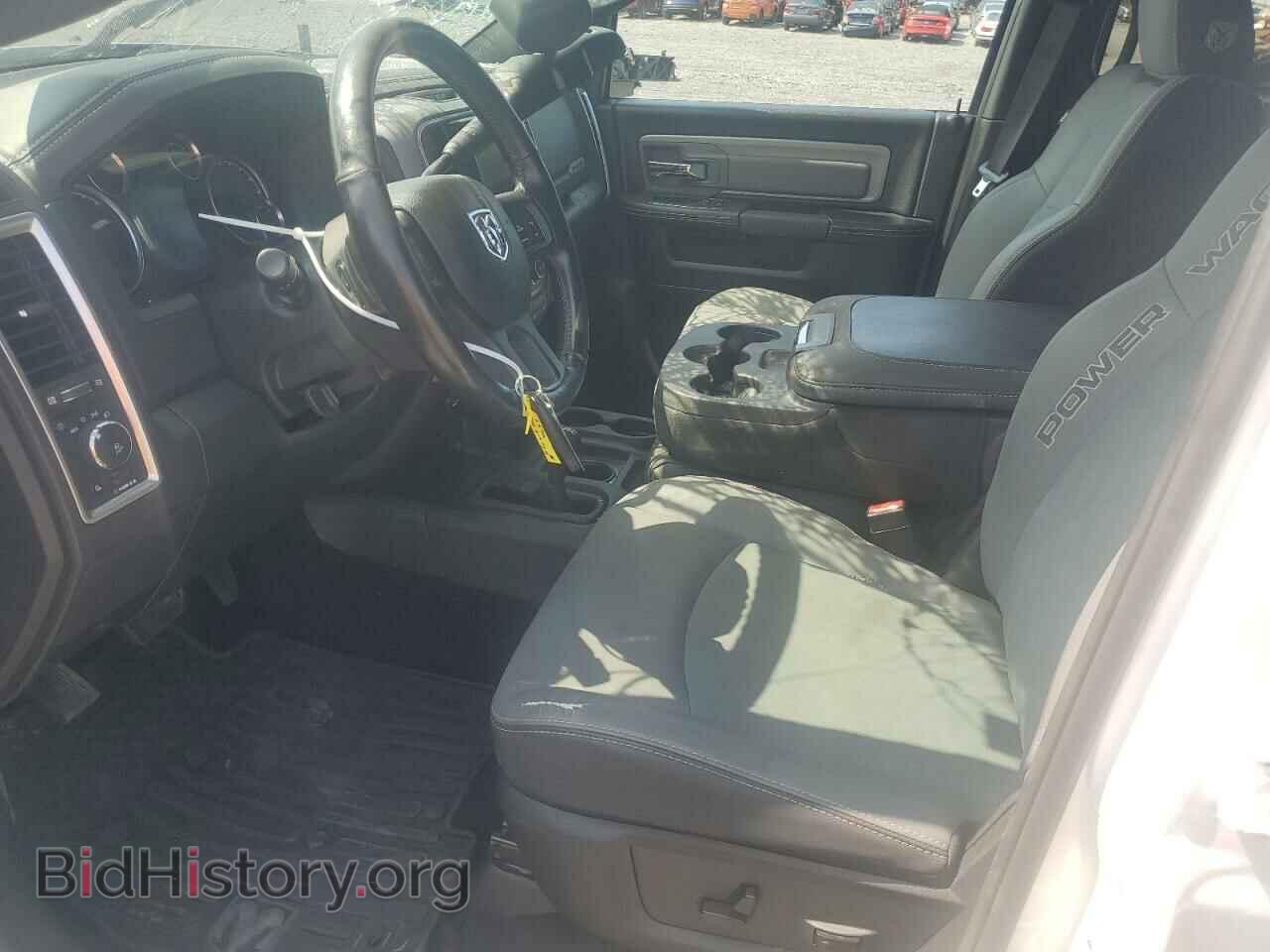 2018 RAM 2500 - VIN: 3C6TR5EJ8JG379710 - Photo 7