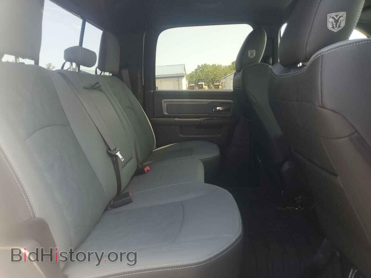 2018 RAM 2500 - VIN: 3C6TR5EJ8JG379710 - Photo 10