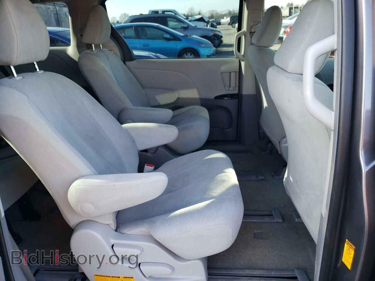 2013 TOYOTA SIENNA - VIN: 5TDZK3DC3DS304076 - Фото 6
