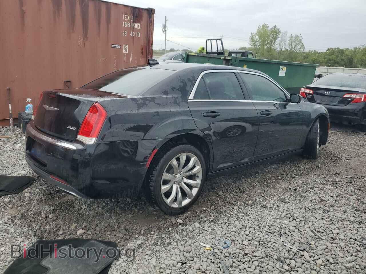 2018 CHRYSLER 300 - VIN: 2C3CCAAG0JH165053 - Фото 3