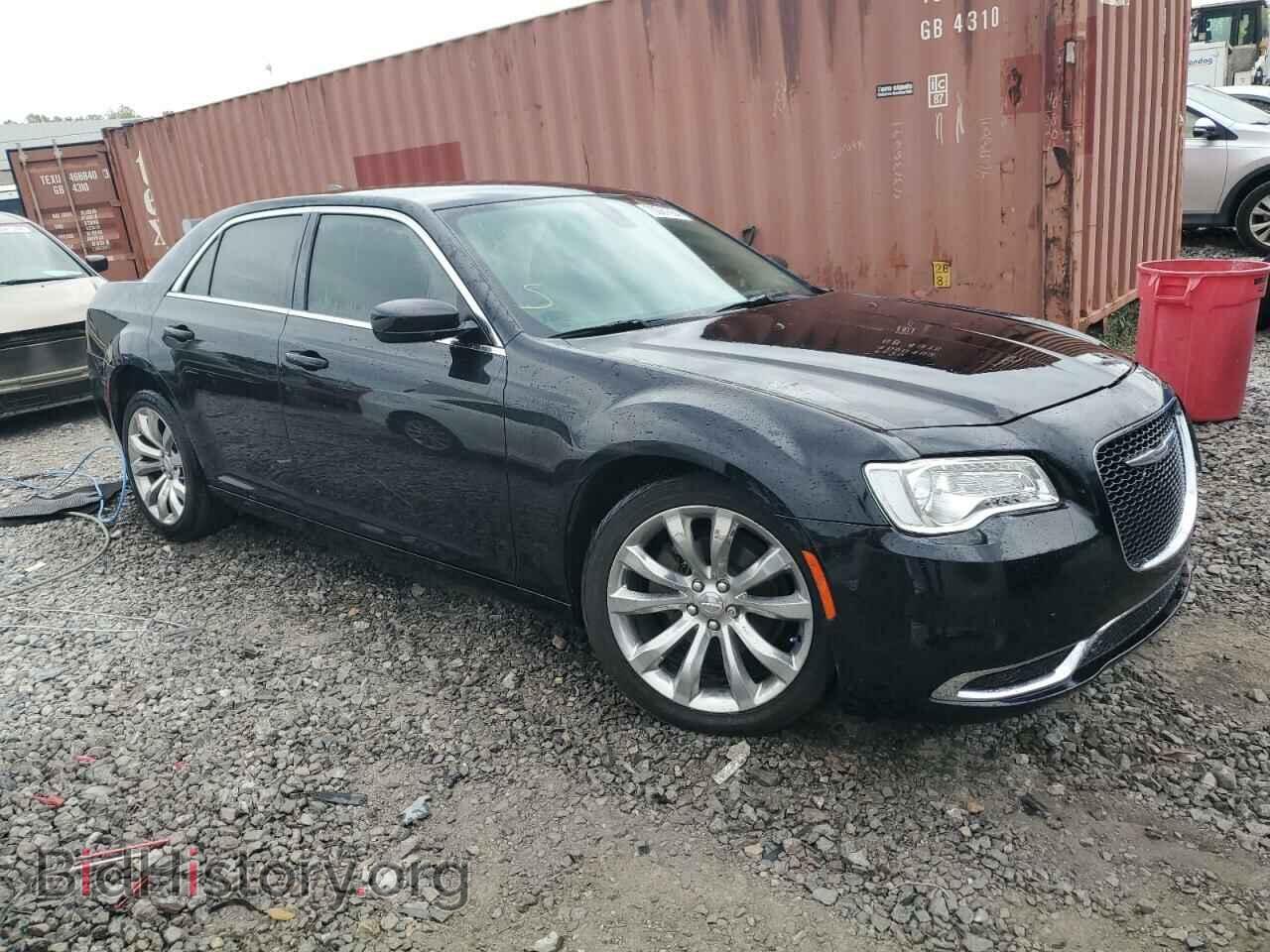 2018 CHRYSLER 300 - VIN: 2C3CCAAG0JH165053 - Фото 4