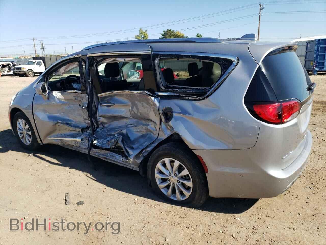 2018 CHRYSLER PACIFICA - VIN: 2C4RC1BG9JR269779 - Фото 2