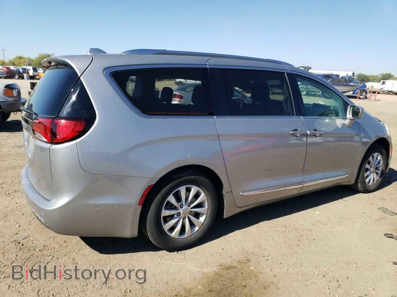 2018 CHRYSLER PACIFICA - VIN: 2C4RC1BG9JR269779 - Фото 3