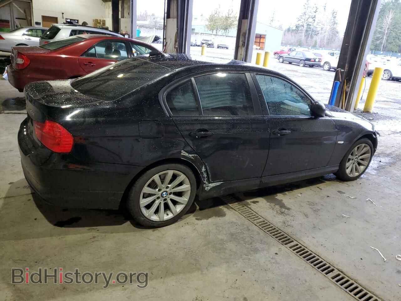 2011 BMW 3 SERIES - VIN: WBAPH5C5XBF093084 - Фото 3