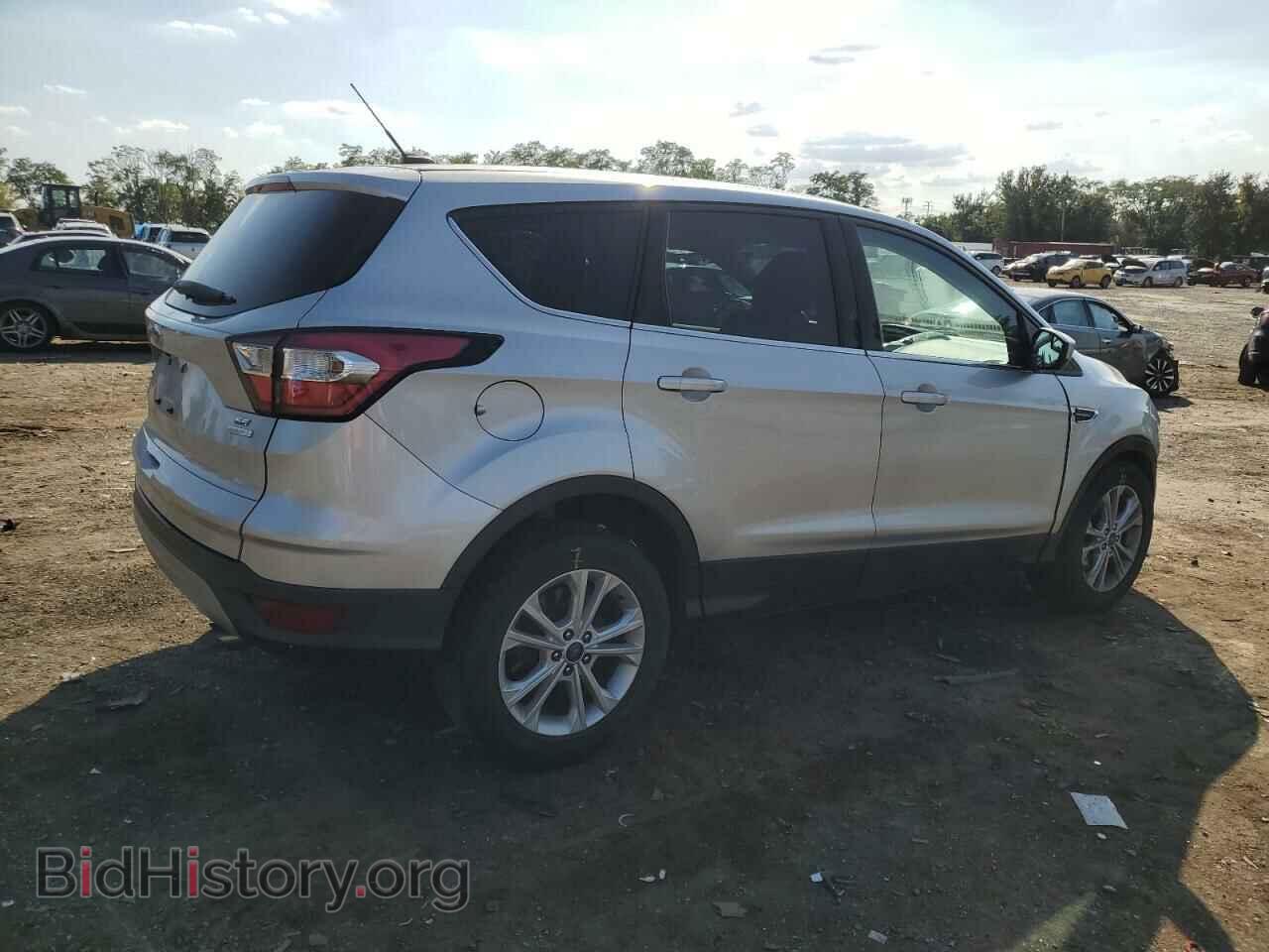 2017 FORD ESCAPE - VIN: 1FMCU0GD8HUE03864 - Фото 3
