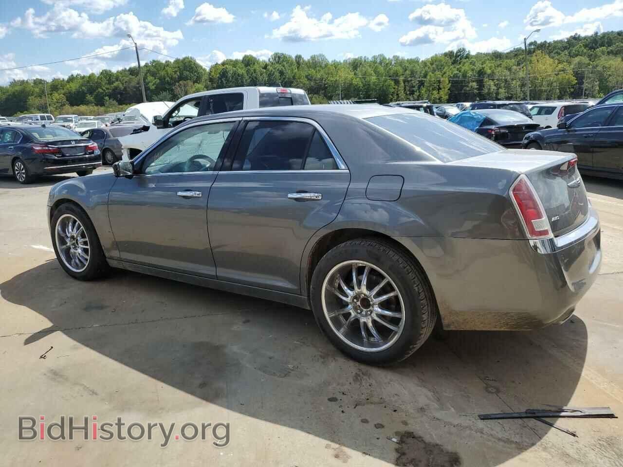 2012 CHRYSLER 300 - VIN: 2C3CCAHGXCH196089 - Фото 2