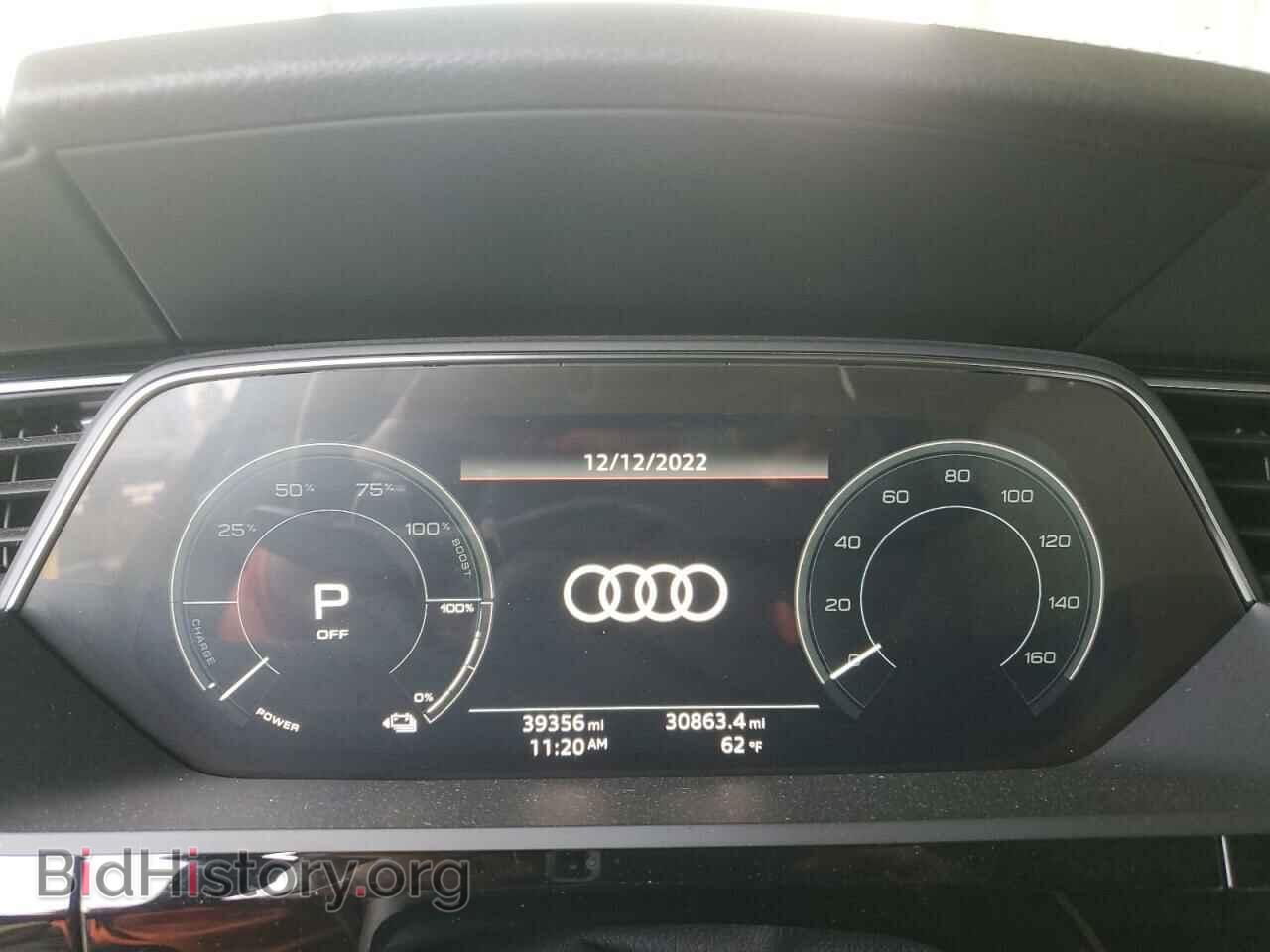 2019 AUDI E-TRON - VIN: WA1LAAGE0KB010935 - Photo 9