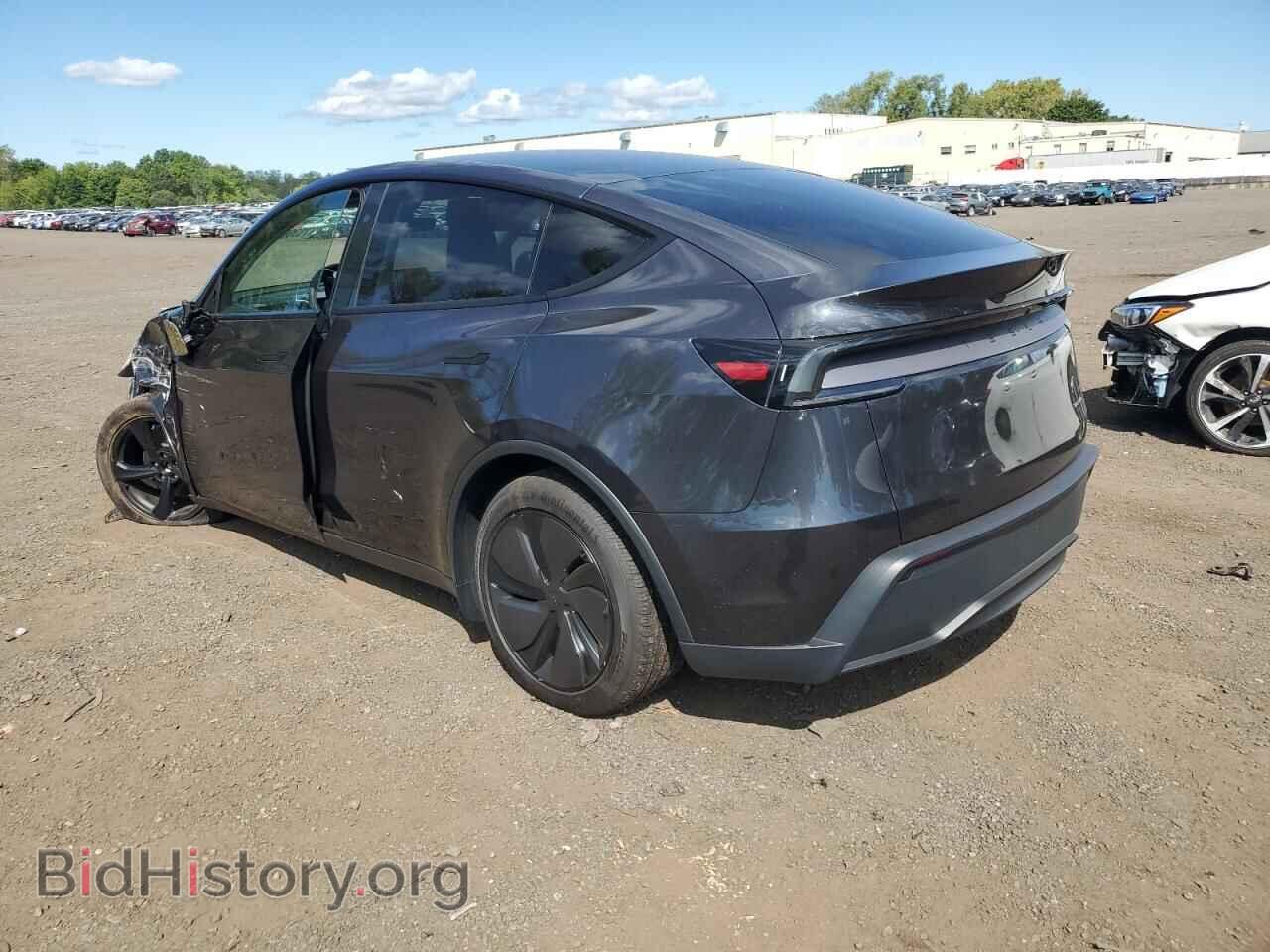 2026 TESLA MODEL Y - VIN: 7SAYGDEE8TF386640 - Photo 2