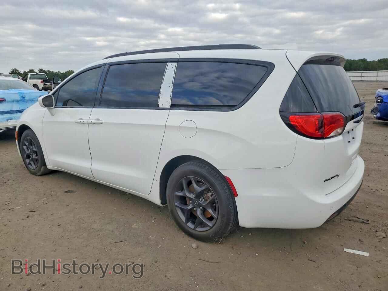 2018 CHRYSLER PACIFICA - VIN: 2C4RC1BG7JR261809 - Фото 2