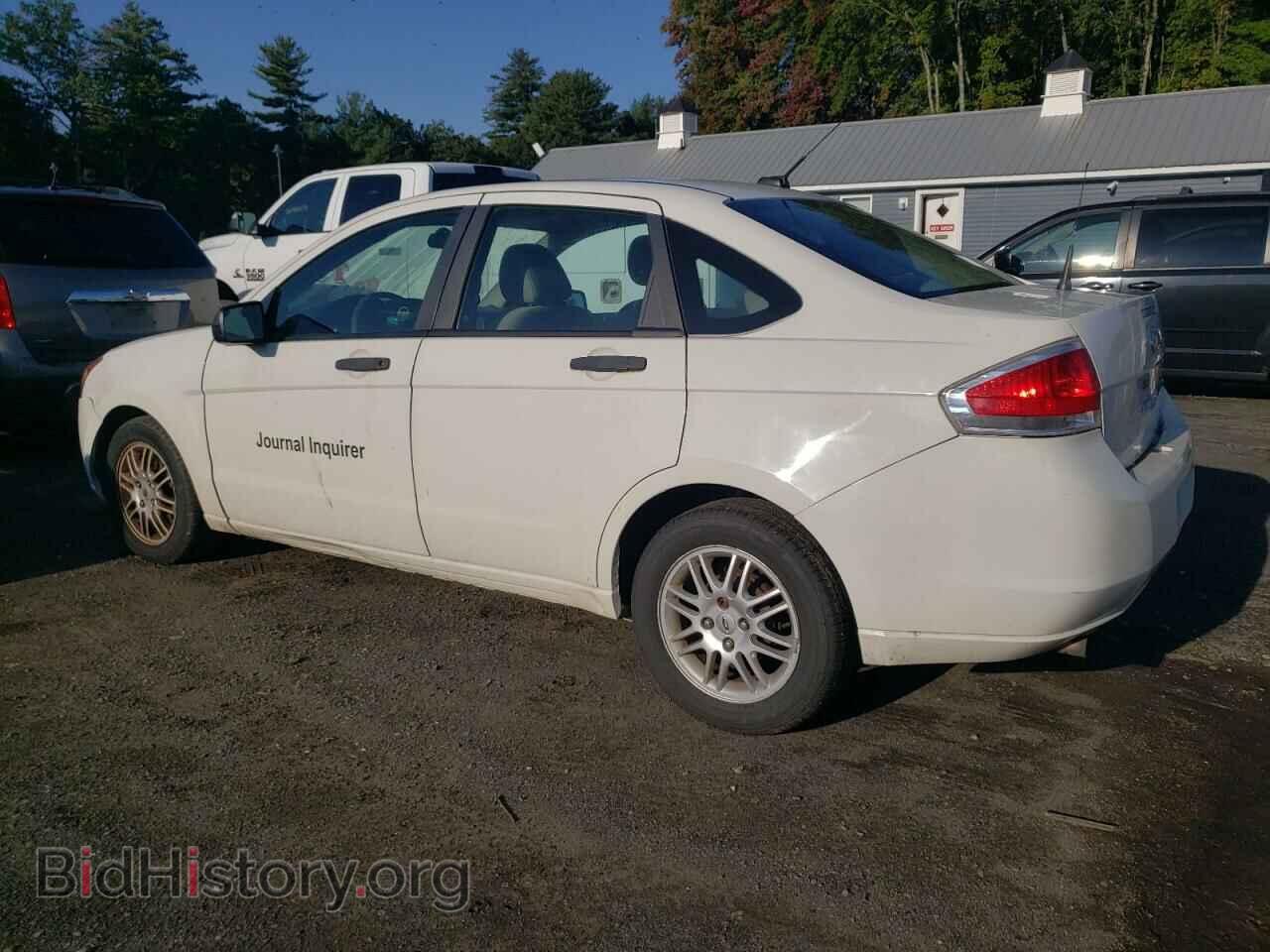 2011 FORD FOCUS - VIN: 1FAHP3FN5BW182299 - Photo 2