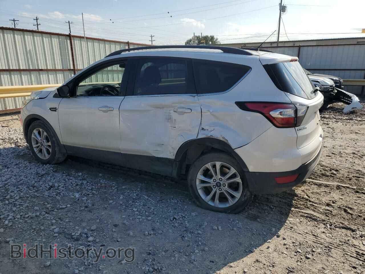 2017 FORD ESCAPE - VIN: 1FMCU0G99HUE93599 - Фото 2