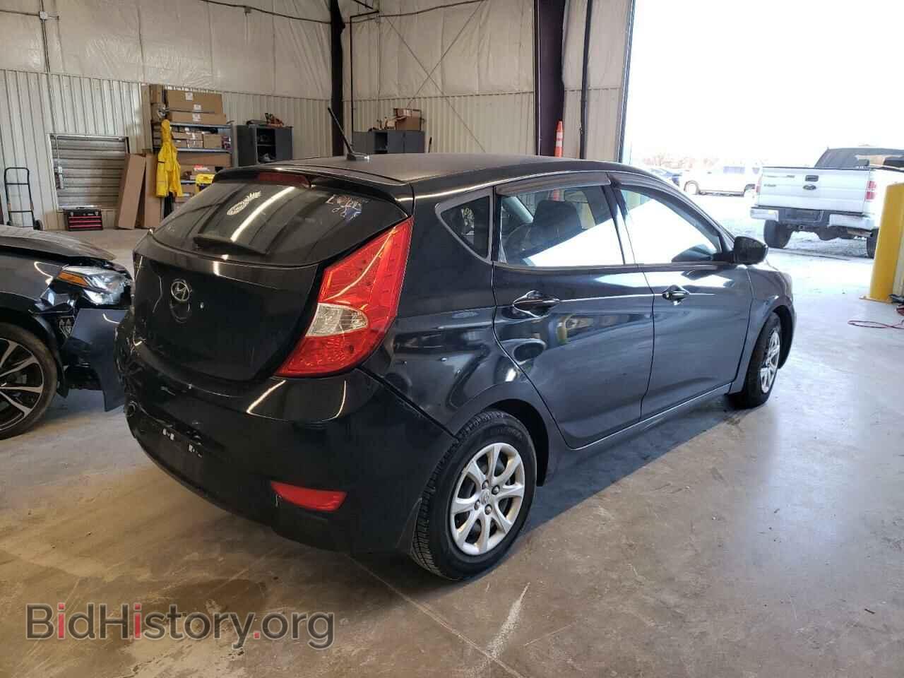 2013 HYUNDAI ACCENT - VIN: KMHCT5AEXDU126582 - Фото 4