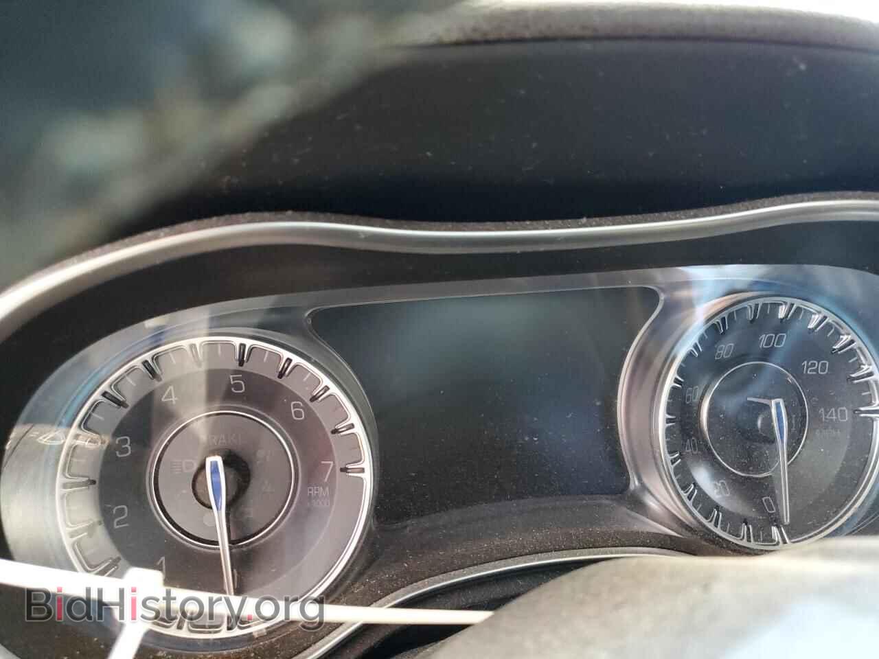 2019 CHRYSLER 300 - VIN: 2C3CCAEG5KH697992 - Фото 9