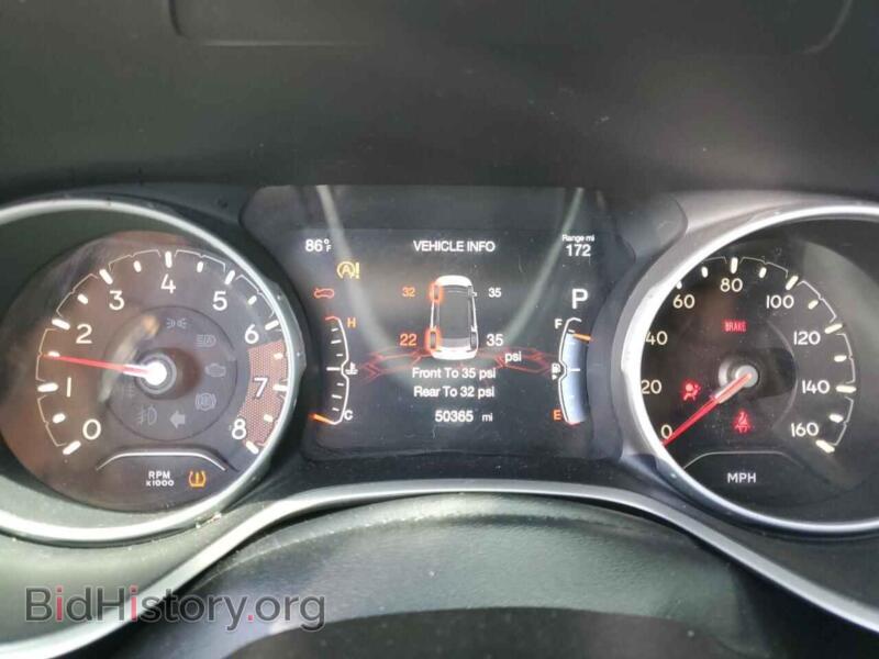2020 Jeep COMPASS (VIN 3C4NJCBB0LT102098) — фото 9 из 15