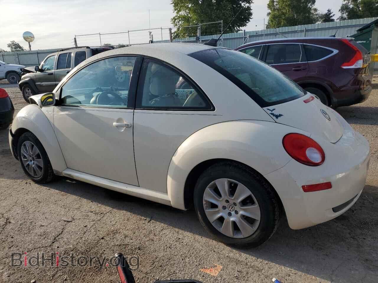 2009 VOLKSWAGEN BEETLE - VIN: 3VWPW31C39M500085 - Фото 2