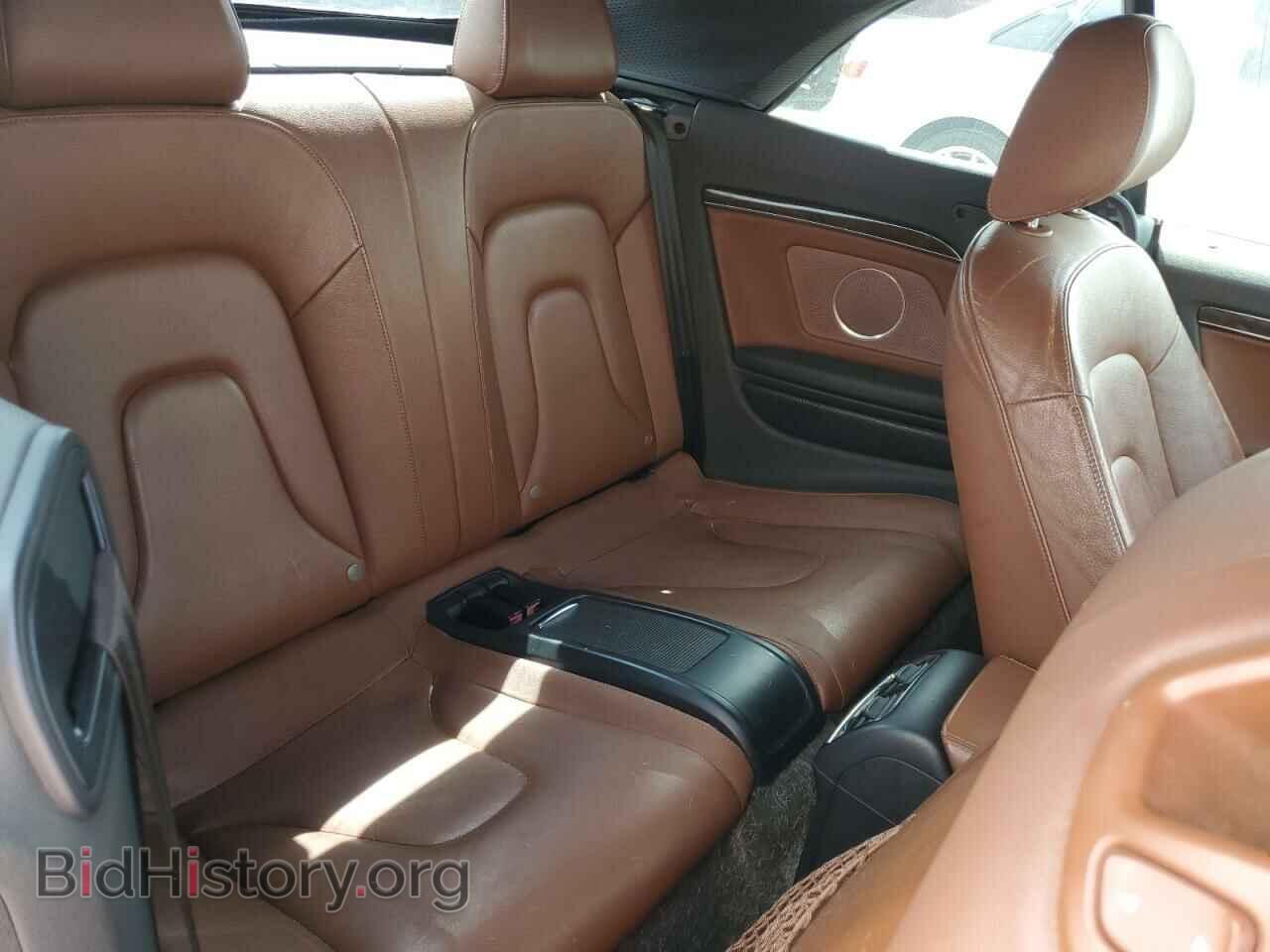 2010 AUDI A5 - VIN: WAULFAFHXAN015458 - Фото 10