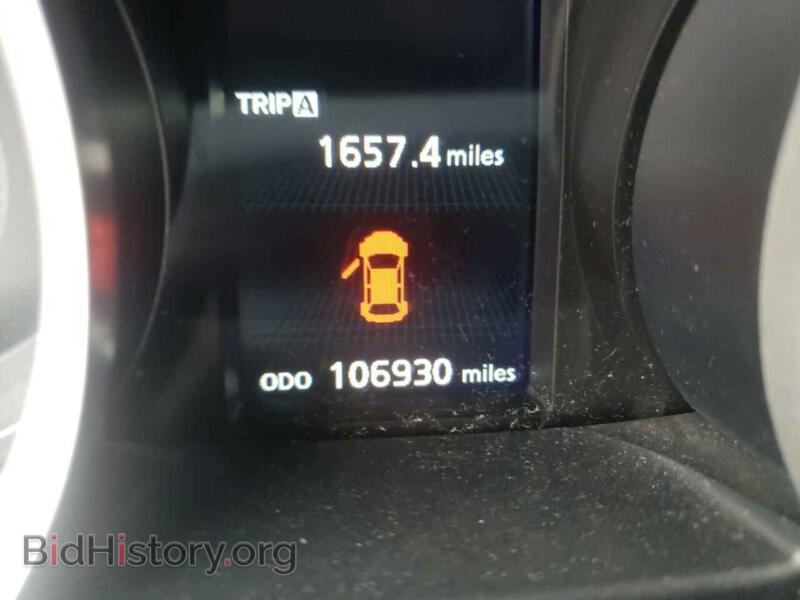 2011 Mitsubishi EVO (VIN JA32W5FV1BU044302) — photo 8 of 10