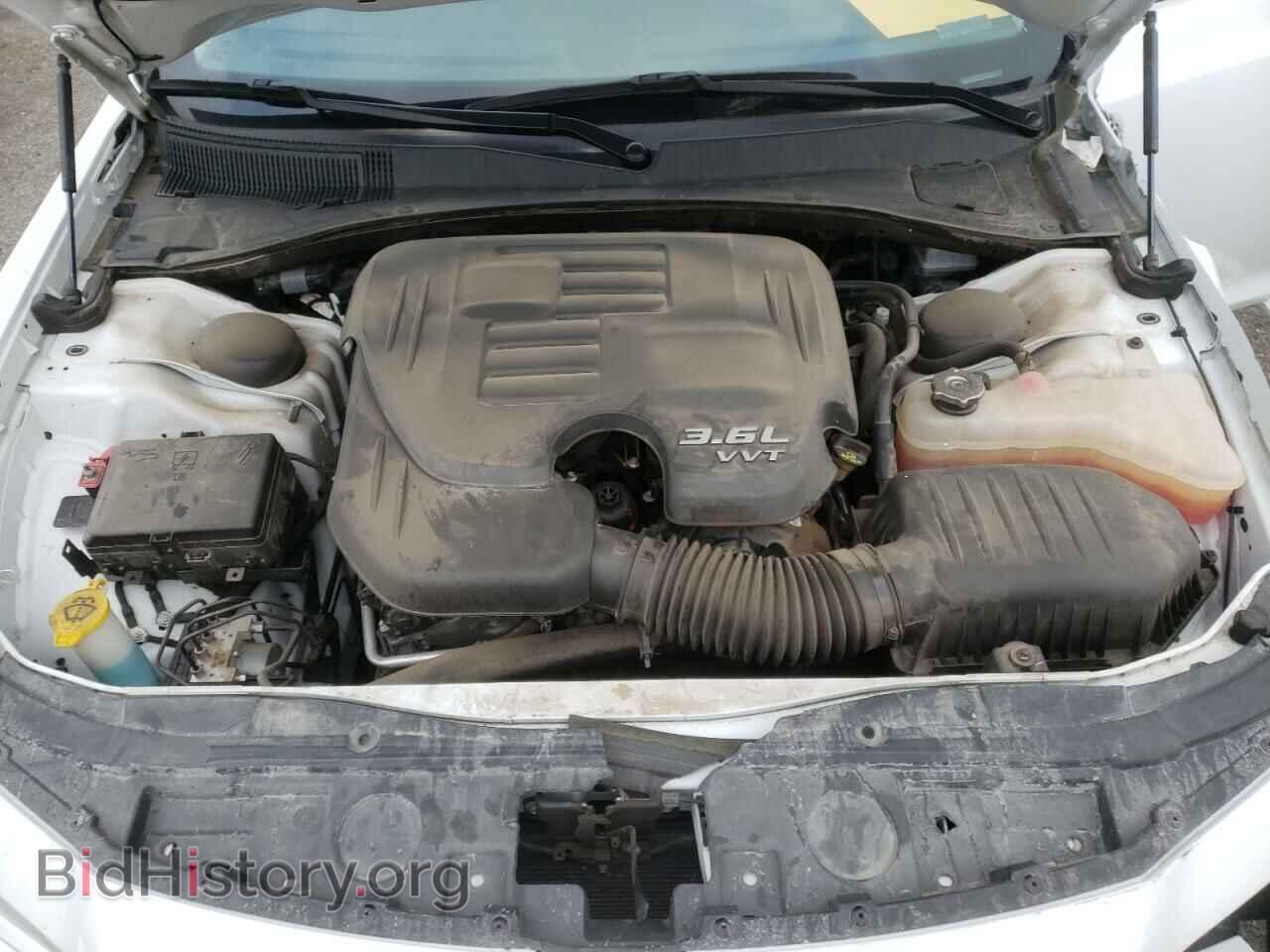 2017 CHRYSLER 300 - VIN: 2C3CCAAG8HH584536 - Фото 11