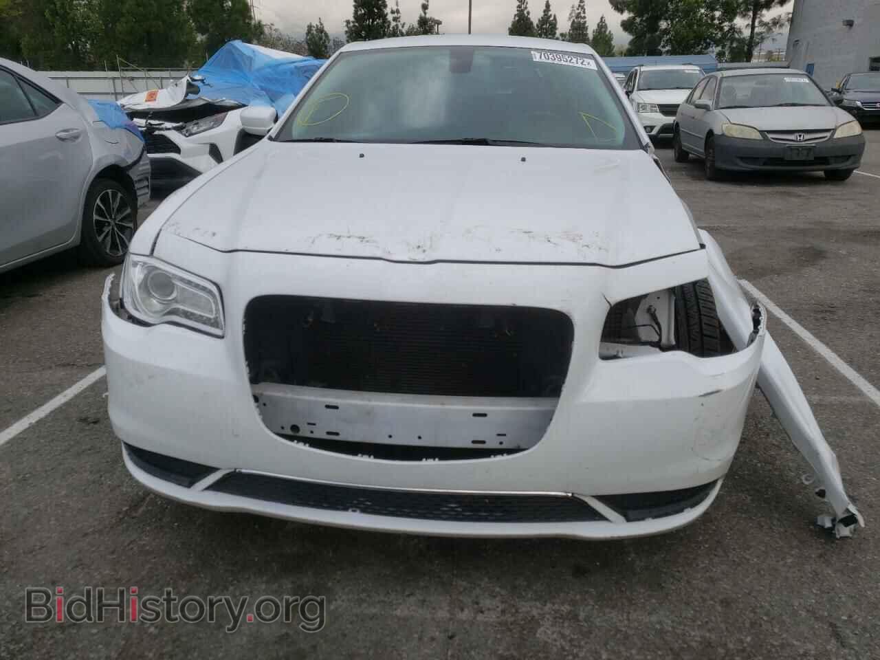 2017 CHRYSLER 300 - VIN: 2C3CCAAG8HH584536 - Фото 5