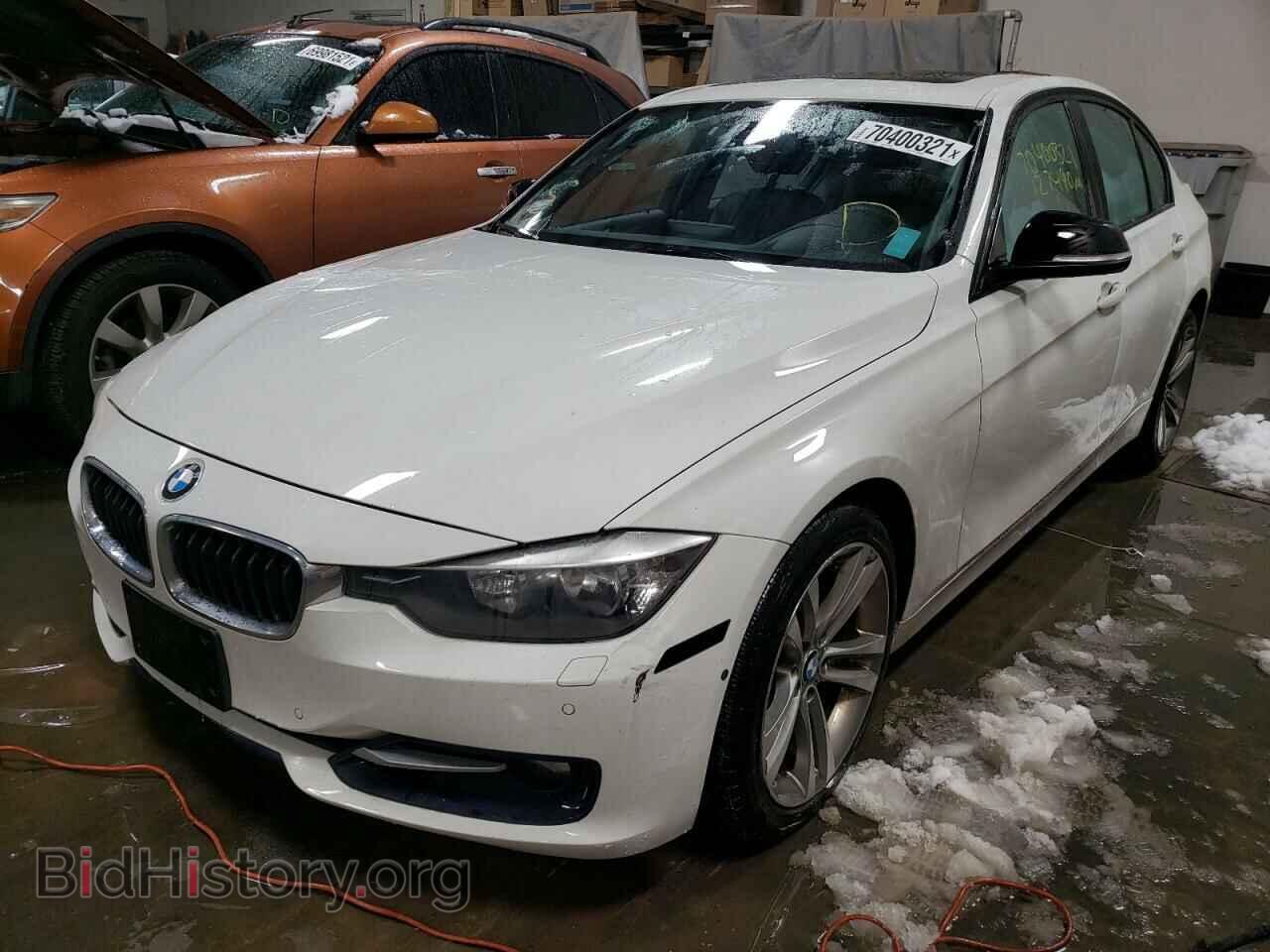 2013 BMW 3 SERIES - VIN: WBA3B3C52DF537775 - Фото 2